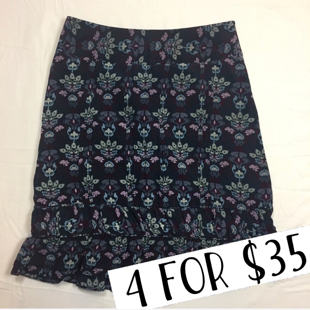 Janeville navy silk skirt size 0